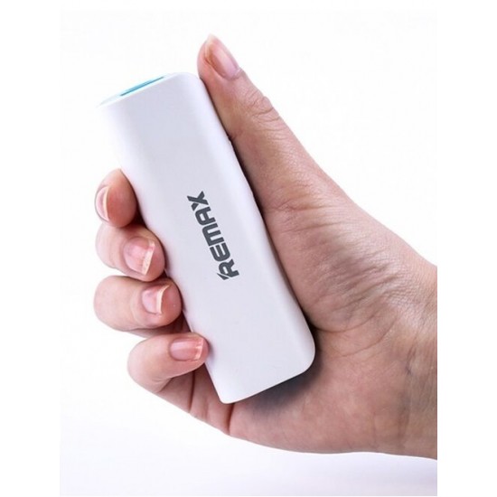باوربانك REMAX بسعة 2600 مللي أمبير، صغير الحجم، شاحن بطارية USB – مُستَخدم ولكن بحالة شبه جديدة